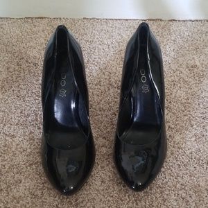Black patent heels